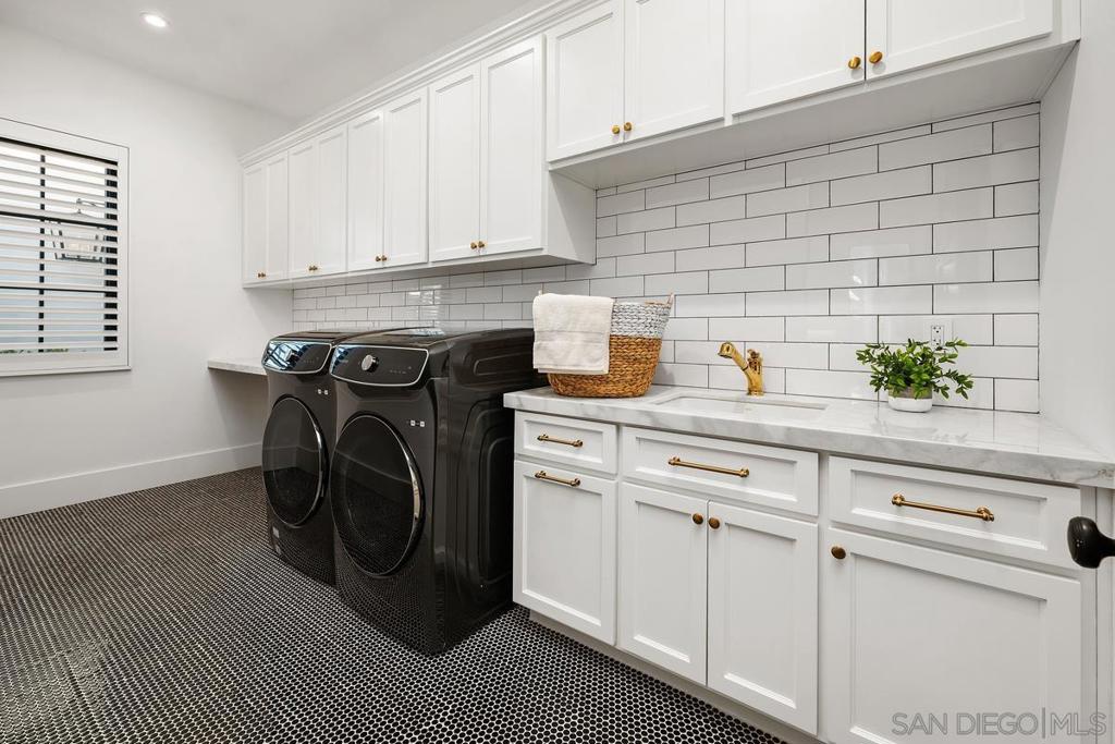 Rancho Santa Fe - Residential