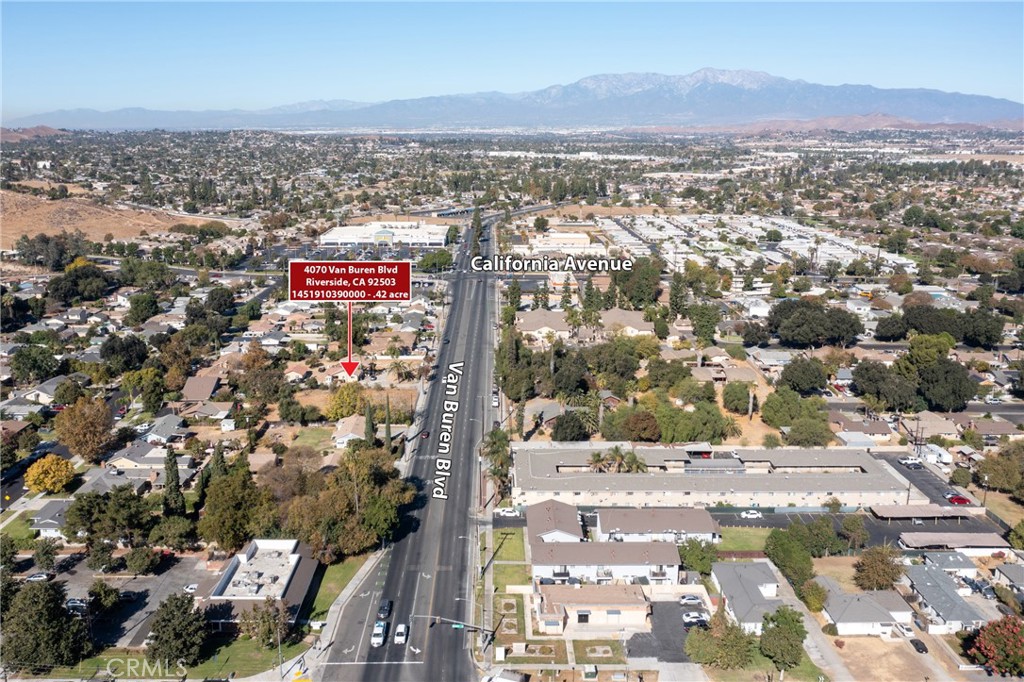 1 Van Buren Blvd