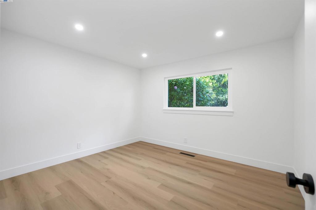 CASTRO VALLEY - Residential