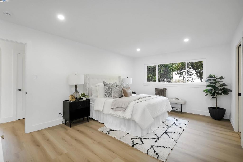 CASTRO VALLEY - Residential