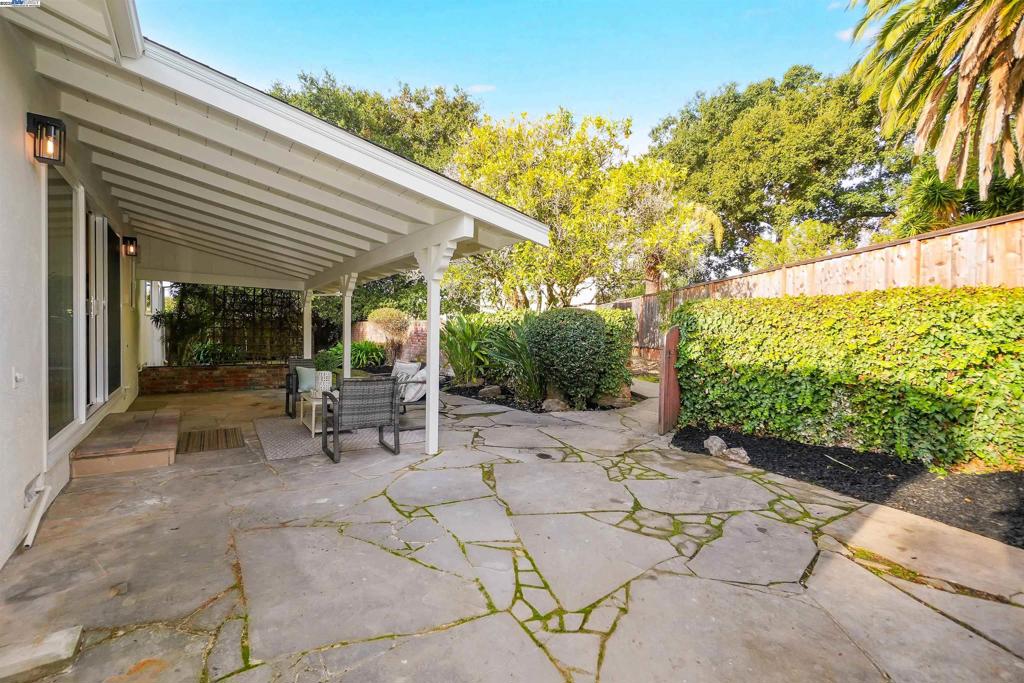 CASTRO VALLEY - Residential