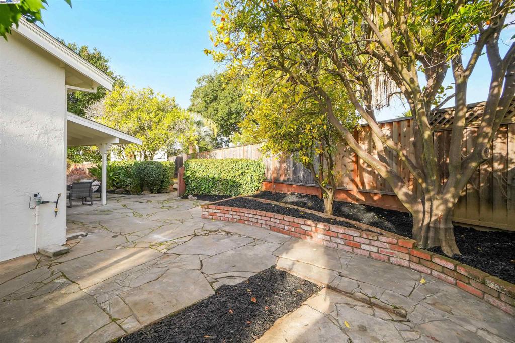 CASTRO VALLEY - Residential