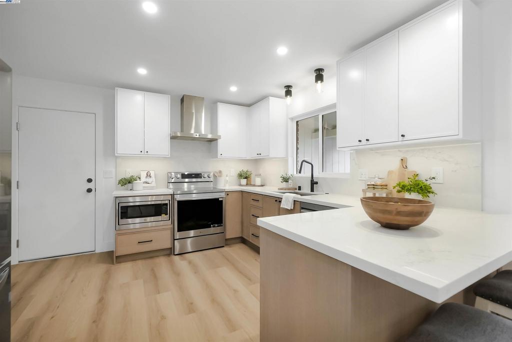 CASTRO VALLEY - Residential