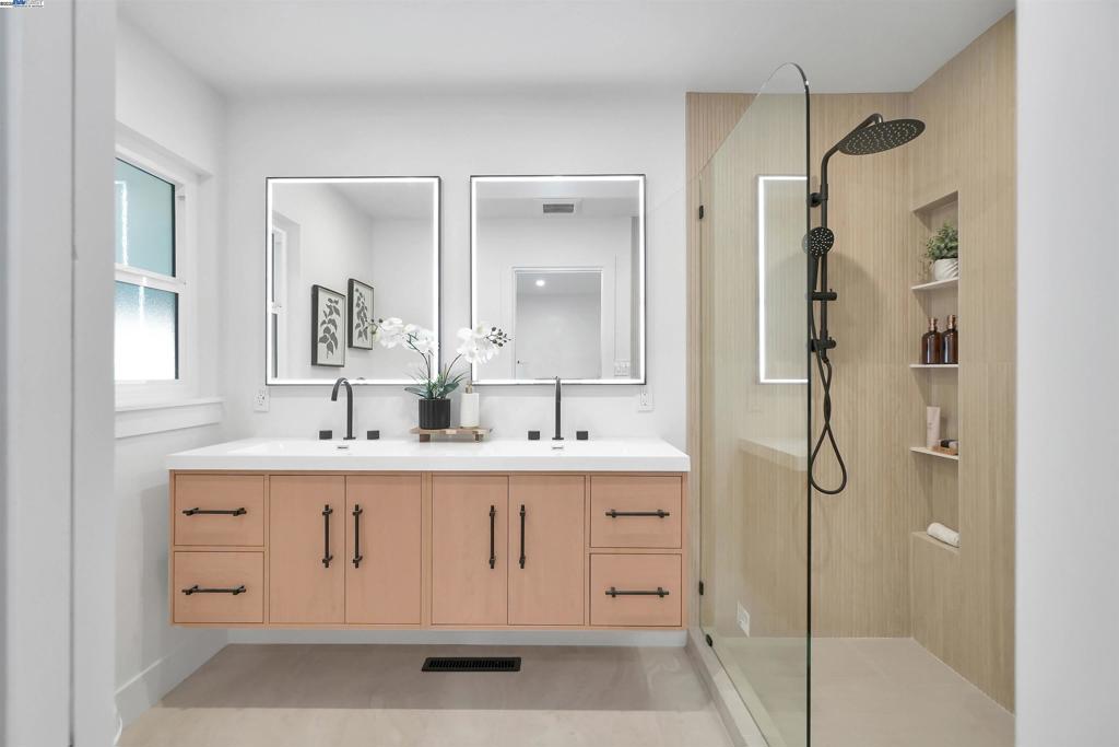 CASTRO VALLEY - Residential