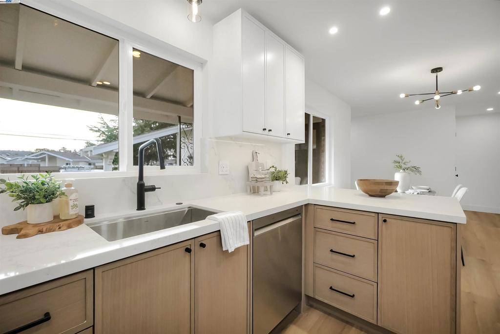 CASTRO VALLEY - Residential