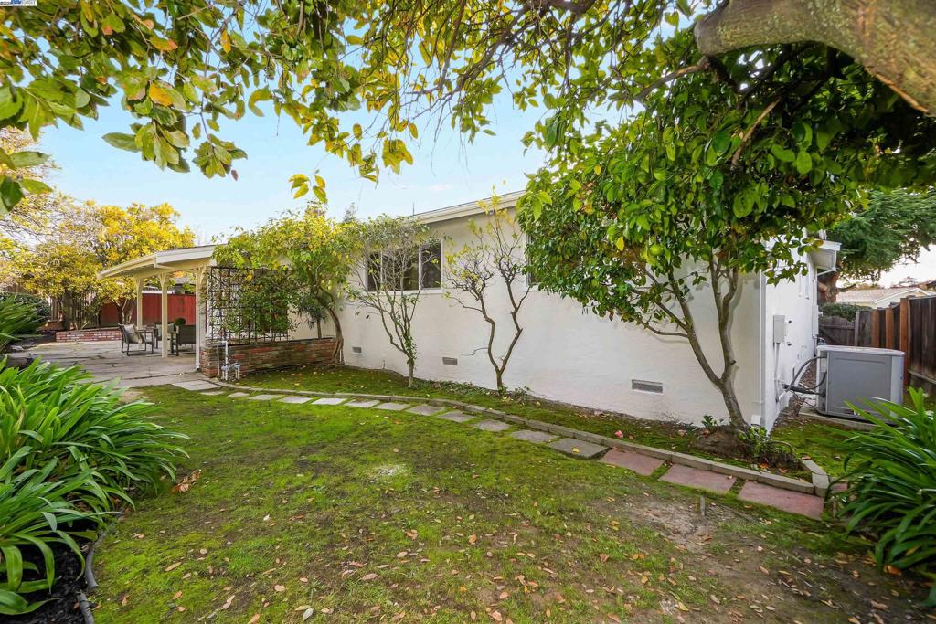 CASTRO VALLEY - Residential