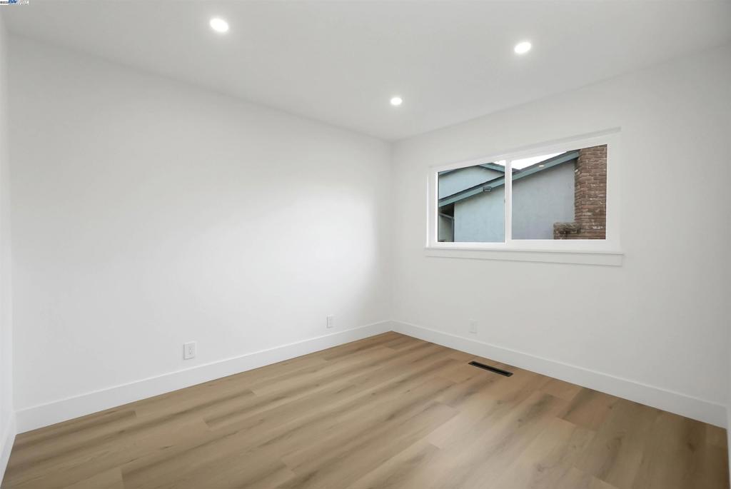 CASTRO VALLEY - Residential