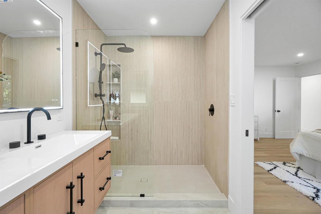 CASTRO VALLEY - Residential