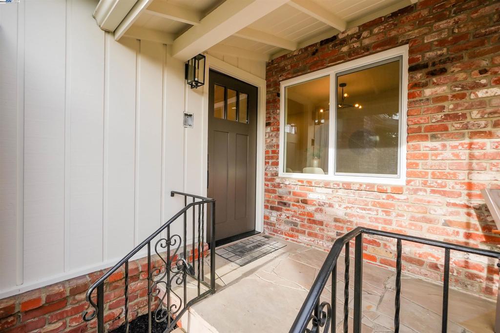 CASTRO VALLEY - Residential