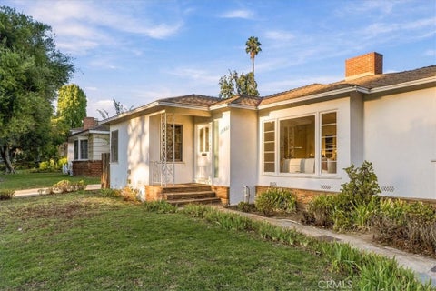 Photo of 1582 Bradbury Road, San Marino, CA 91108 (MLS # AR26231234)