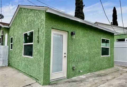 Photo of 6159 Clybourn Avenue, North Hollywood, CA 91606 (MLS # SR25227591) Photo of 6159 Clybourn Avenue, North Hollywood, CA 91606 (MLS # SR25227591)