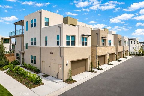 Photo of 885 Poppy Court, Montebello, CA 90640 (MLS # AR26102979)