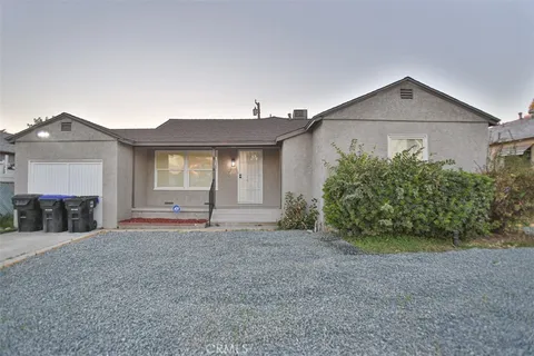 MLS: OC25248547