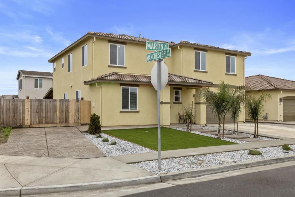 Photo of 2075 Martin Street, Los Banos, CA 93635 (MLS # ML82033109)