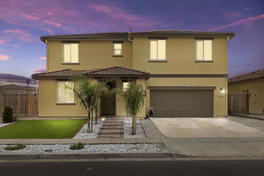 Photo of 2075 Martin Street, Los Banos, CA 93635 (MLS # ML82033109)