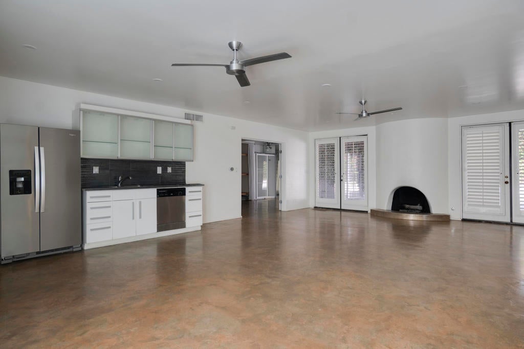 45395 San Luis Rey Avenue 5