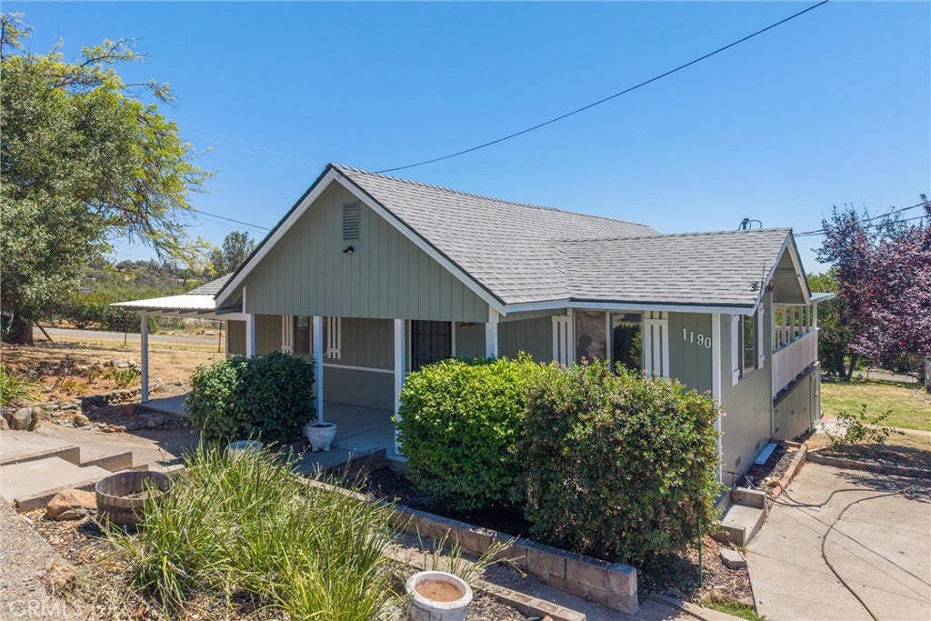 1190 Mount Ida