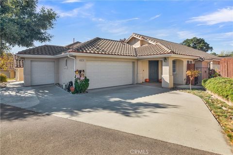 Photo of 8510 Paseo De Caballo, Atascadero, CA 93422 (MLS # NS25261682)