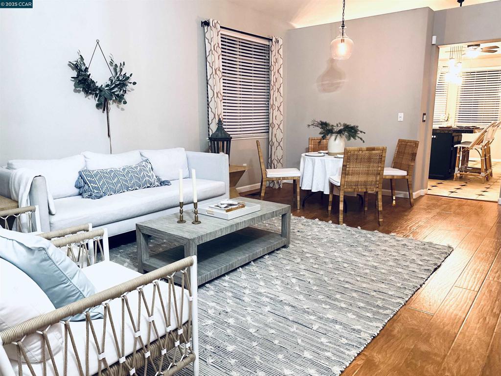 CANYON CREEK - Residential