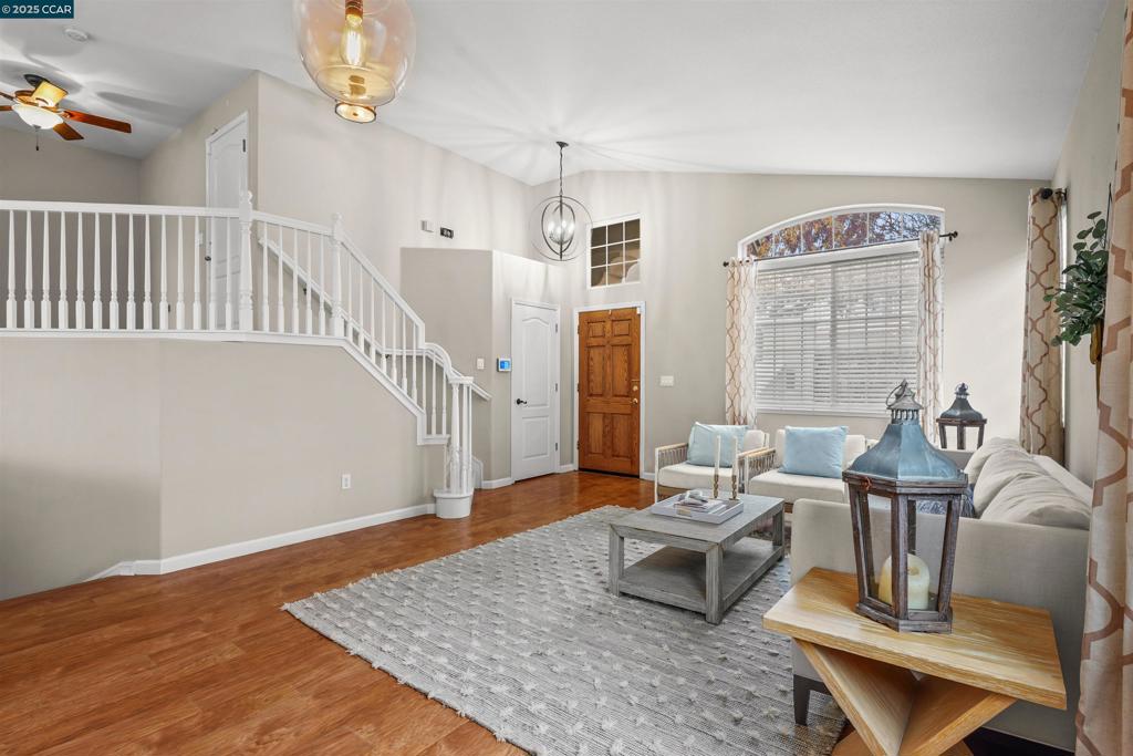 CANYON CREEK - Residential