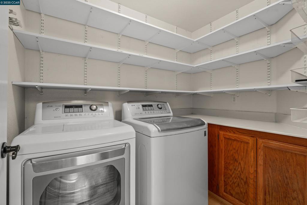 CANYON CREEK - Residential