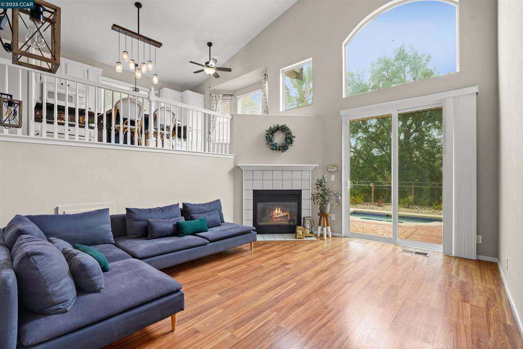 CANYON CREEK - Residential