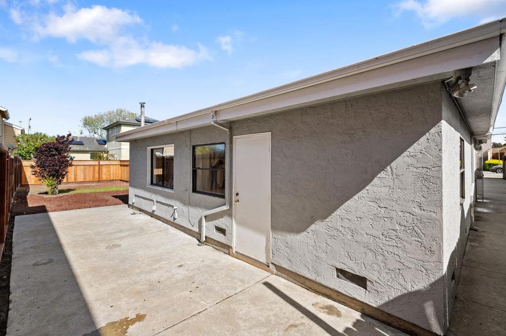 449 Angus Avenue
