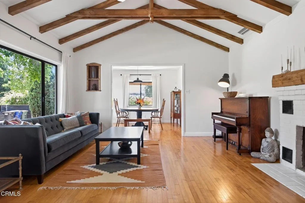 Ojai, California 93023, United States, 3 Bedrooms Bedrooms, ,2 BathroomsBathrooms,Residential,Active,177734