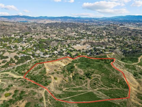 Photo of 1 Burlwood, Castaic, CA 91384 (MLS # SR25259791)