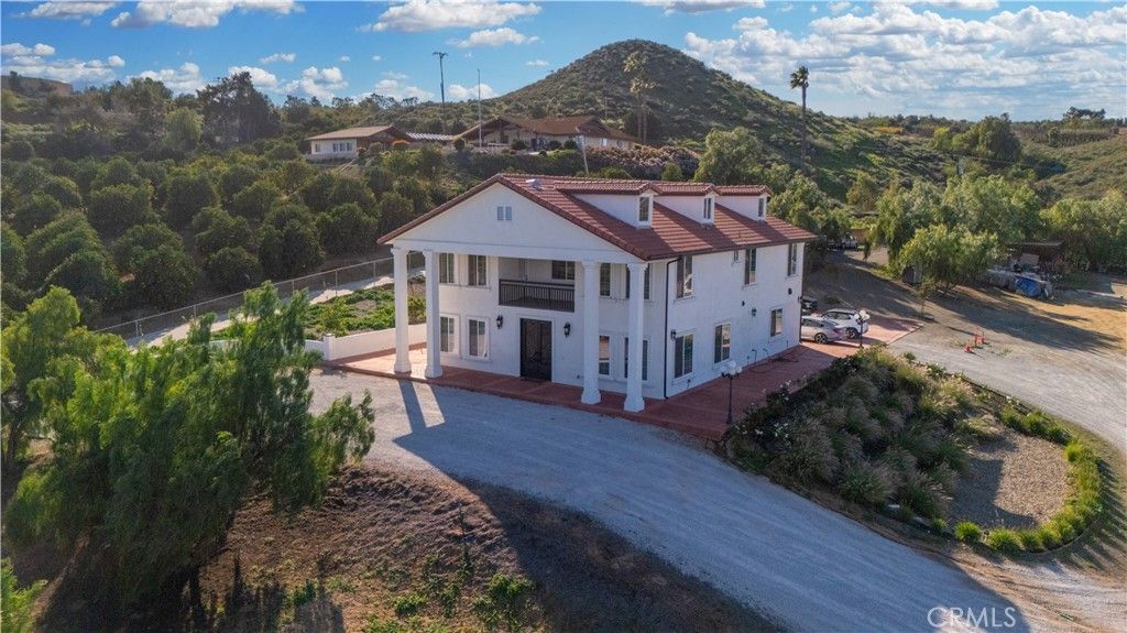 Photo of 17423 Wicker Way, Riverside, CA 92504 (MLS # IV26026612)