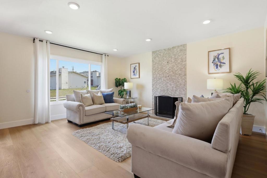 1071 Sunnyside Drive