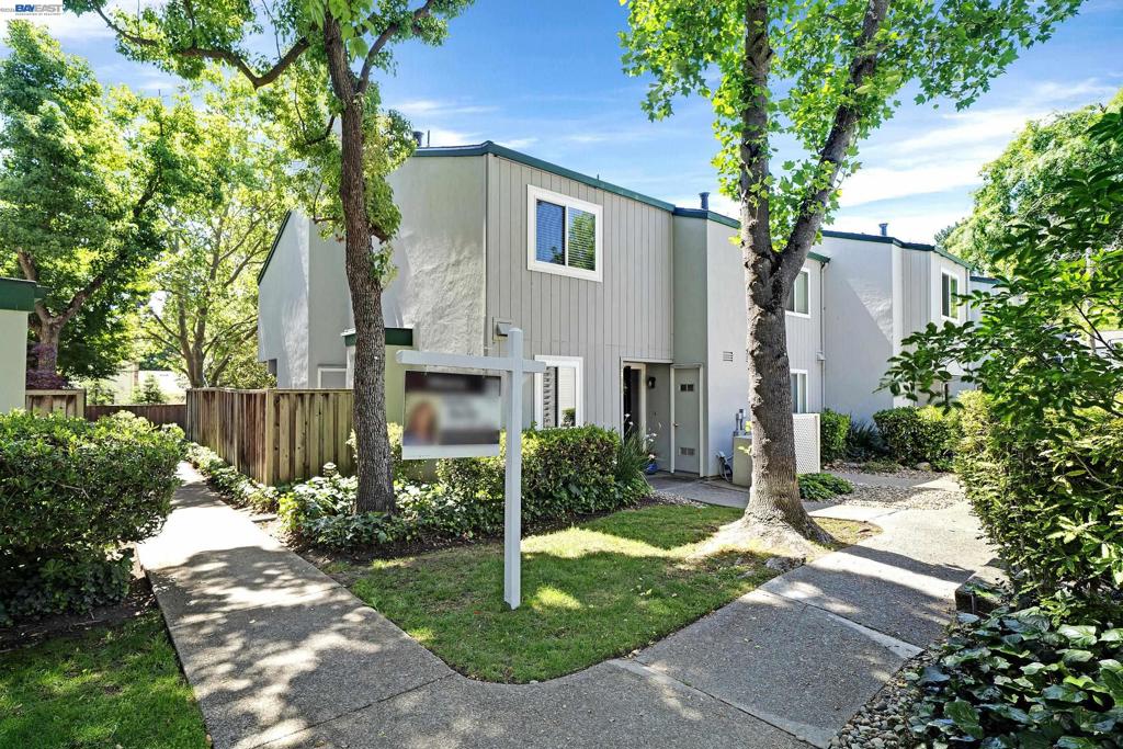 408 Old Orchard Ct