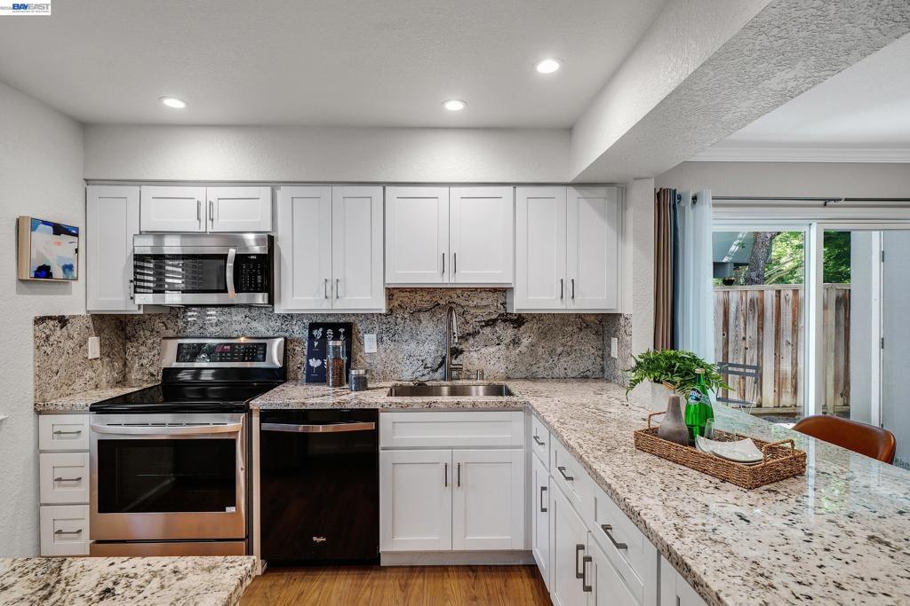 408 Old Orchard Ct