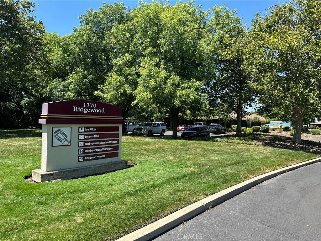 1370 Ridgewood Drive