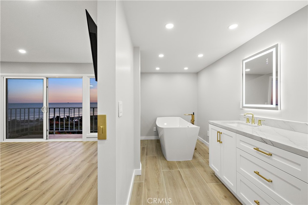 Dana Bluffs (DB) - Residential