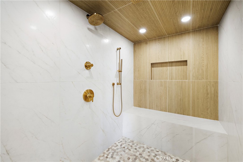 Dana Bluffs (DB) - Residential