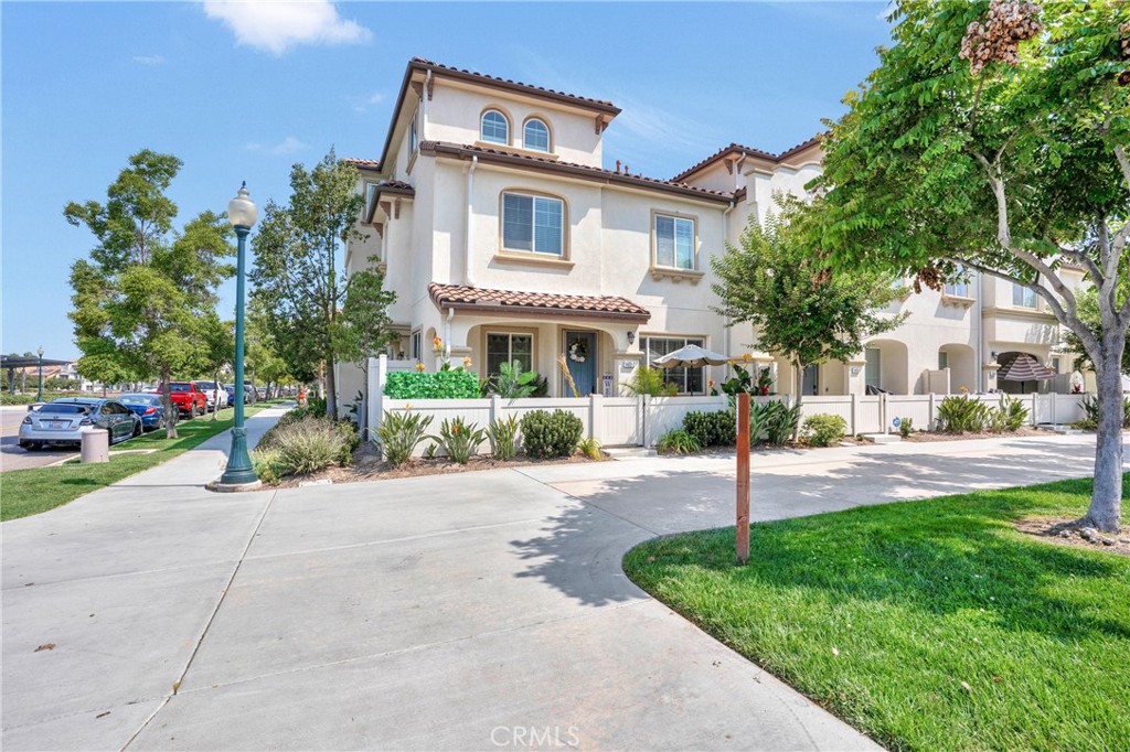 1405 Santa Victoria Road 2