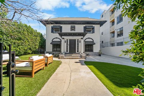 Photo of 320 Westminster Avenue, Los Angeles, CA 90020 (MLS # 26832175)
