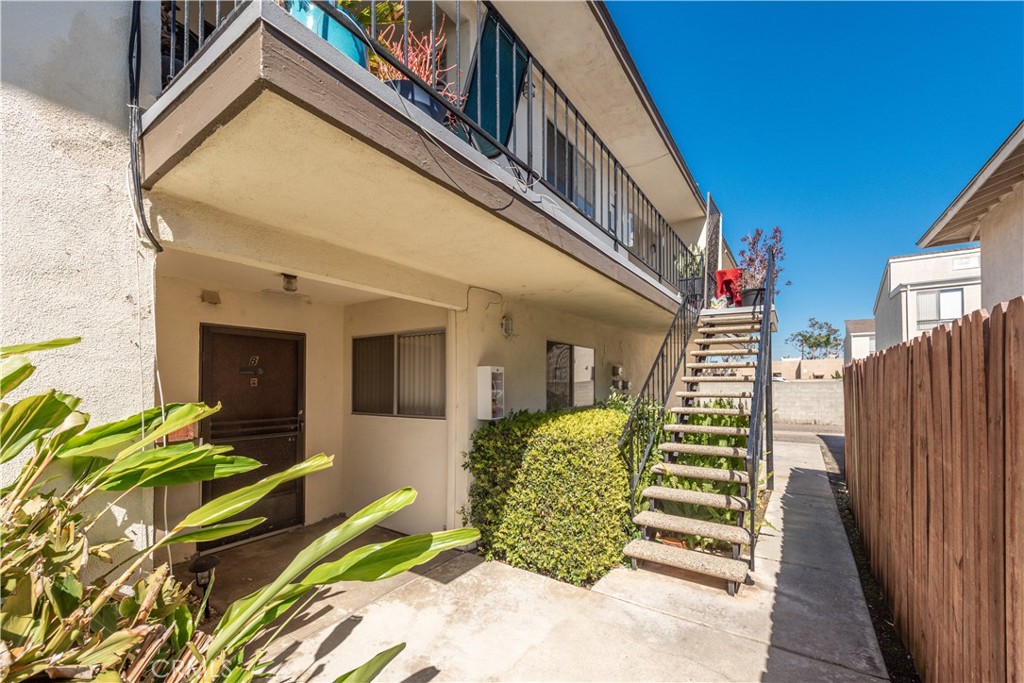 16052 Waikiki Lane