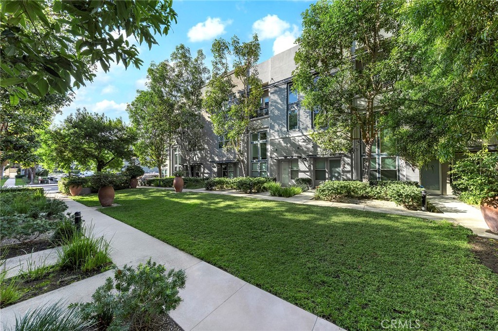 210 N Spurgeon Street