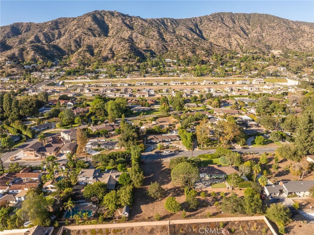 0 W Leadora Avenue