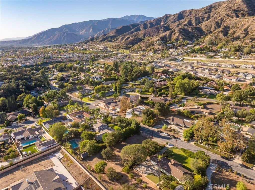 0 W Leadora Avenue