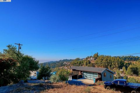 Photo of Villanova Dr, Oakland, CA 94603 (MLS # 41074835)