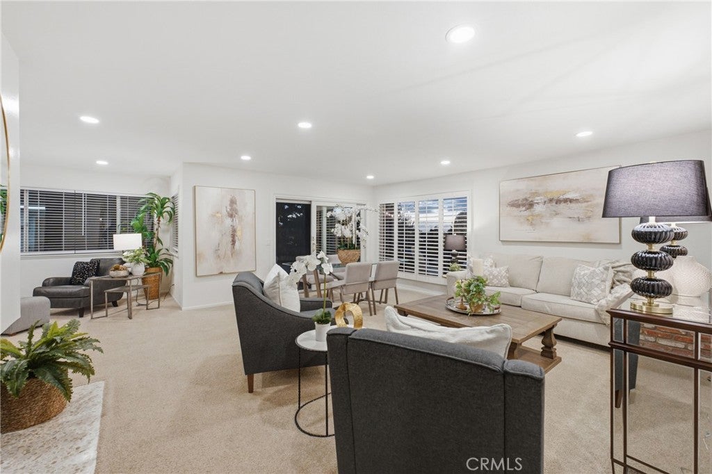 5321 Broken Hill Court