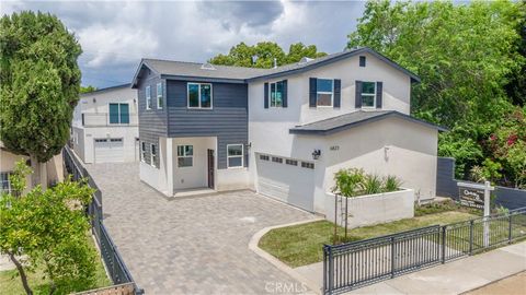 Photo of 6823 Live Oak St, Bell Gardens, CA 90201 (MLS # DW25278360)