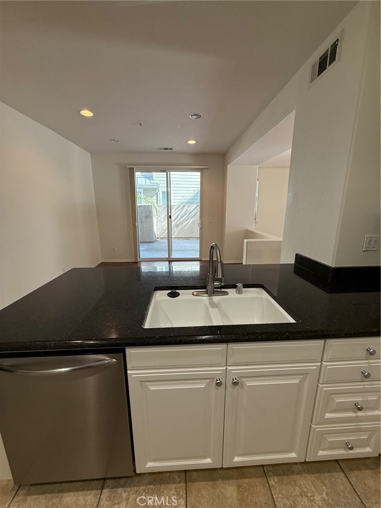 3591 Sacramento Drive 86