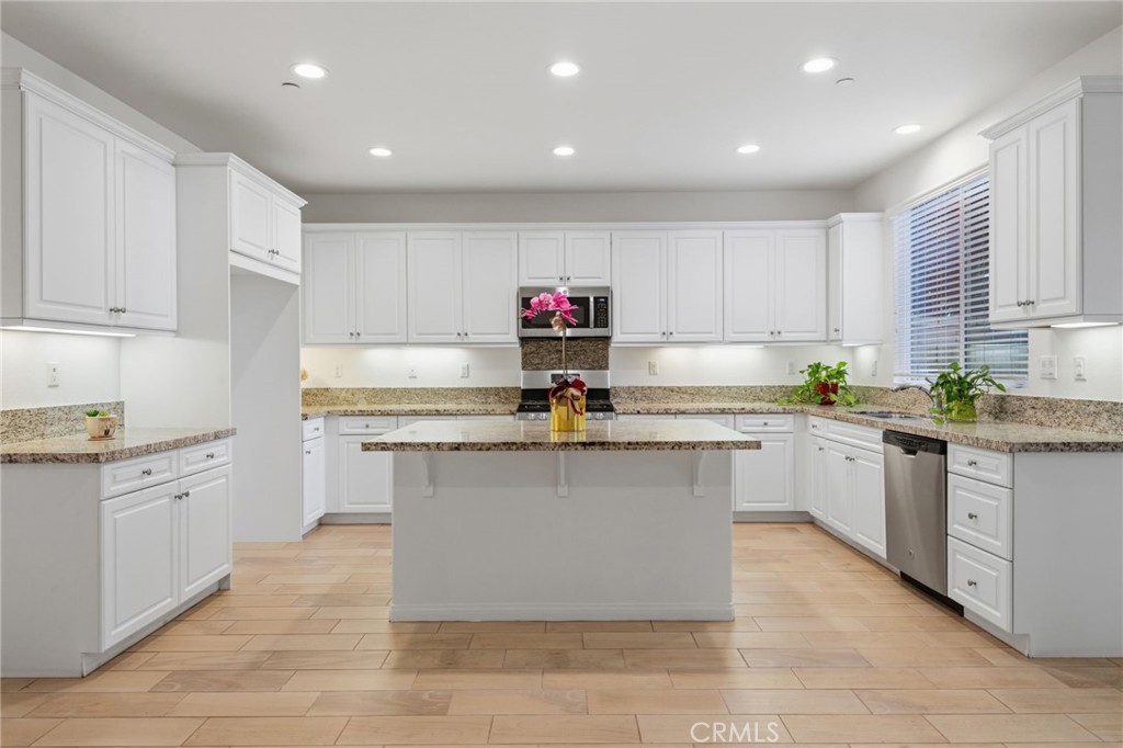 12951 Red Cedar