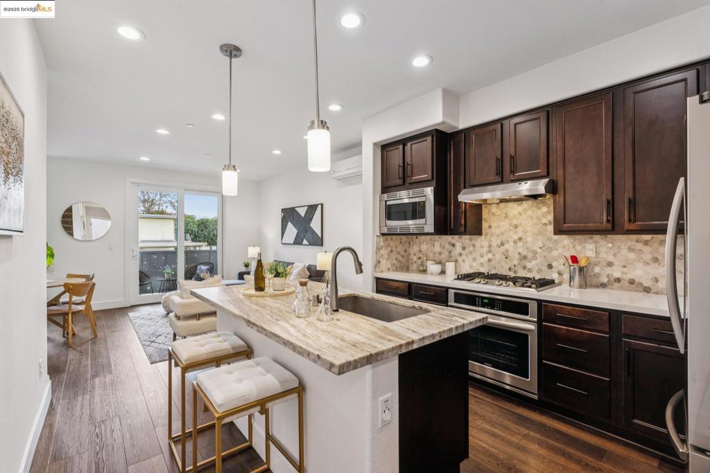 EL CERRITO - Residential