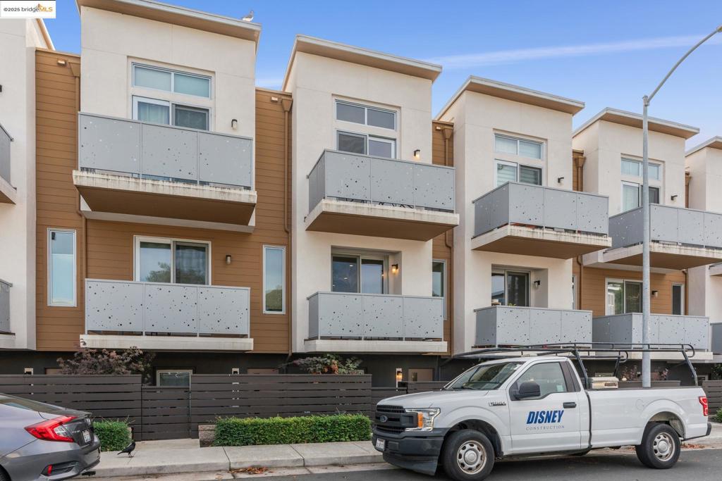 EL CERRITO - Residential