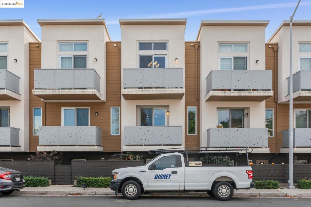 EL CERRITO - Residential